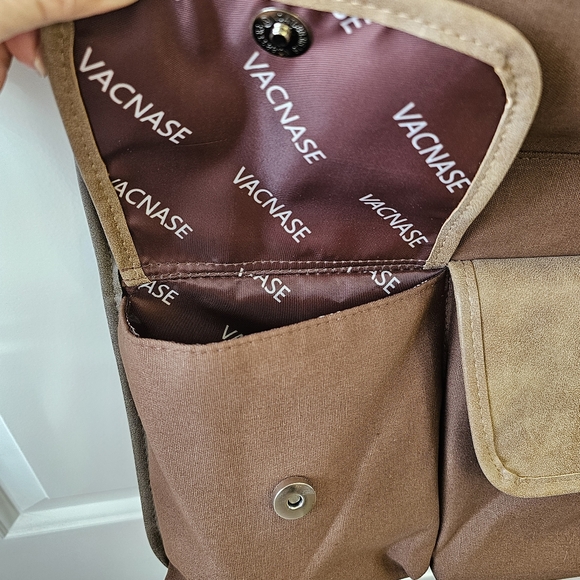 Hanging Toiletry Bag - Picture 3 of 6